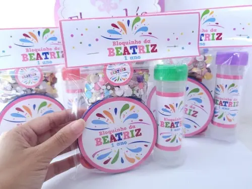 Kit Bloquinho de Carnaval Pandeiro Pequeno e Confetes