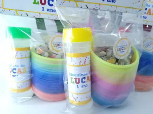 Kit Bloquinho Pular Carnaval com Mola Máscara Confete Bolha