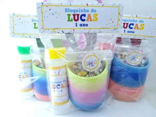 Kit Bloquinho Pular Carnaval com Mola Máscara Confete Bolha