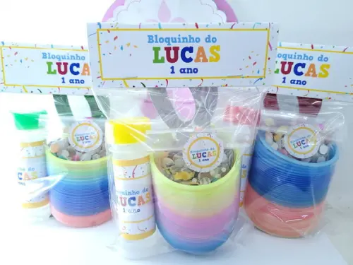 Kit Bloquinho Pular Carnaval com Mola Máscara Confete Bolha