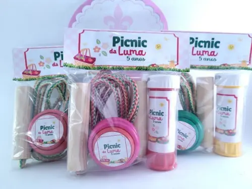 Kit Brinquedos Picnic com Corda Bolha e Ioiô Festa no Parque