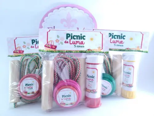 Kit Brinquedos Picnic com Corda Bolha e Ioiô Festa no Parque