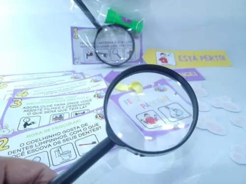 Kit Caça aos Ovos de Páscoa Inclusivo com Lupa e Lanterna