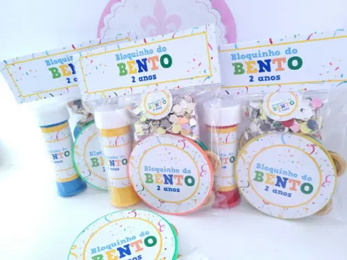 Kit de Carnaval Pandeiro Pequeno Bolha e Confetes Bloquinho