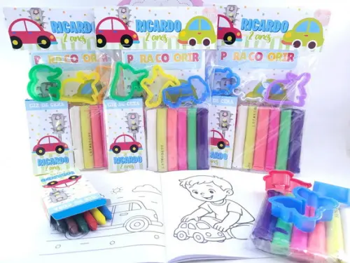 Kit de Colorir com Massinha Meios de Transporte Carro Menino