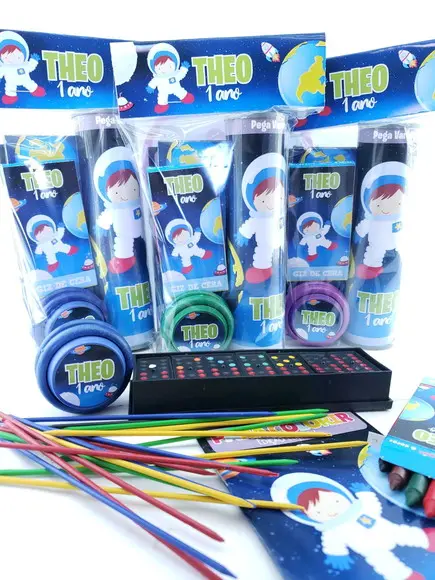 Kit Diversão Astronauta Galáxia Lembrancinha e Colorir