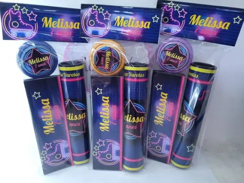Kit Diversão Balada Neon Lembrancinha Festa Vareta Dominó