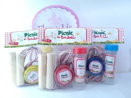 Kit Diversão Brinquedos Piquenique Menina Corda Bolha e Ioiô