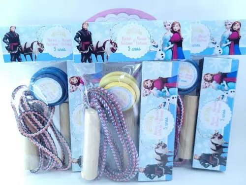 Kit Diversão Frozen Lembrancinha Dominó Corda e Ioiô