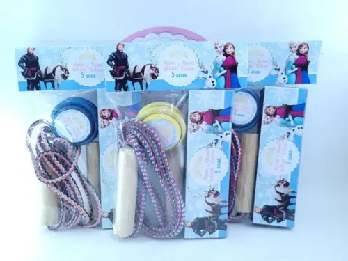 Kit Diversão Frozen Lembrancinha Dominó Corda e Ioiô