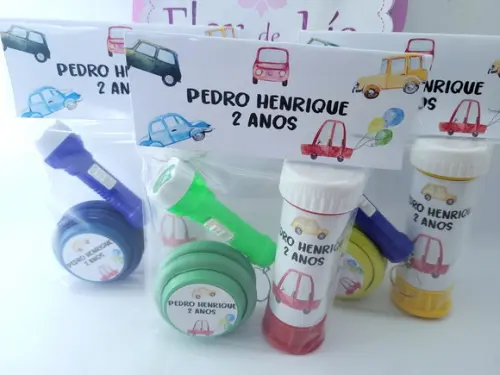 Kit Diversão Lembrancinha Carrinho com Ioiô e Bolha