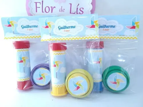 Kit Diversão Lembrancinha Catavento o Tempo Voa Ioiô e Bolha