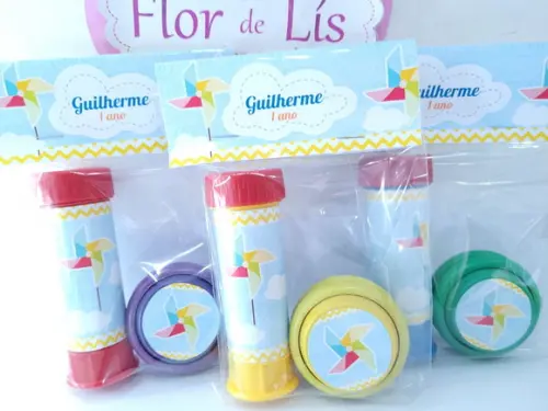Kit Diversão Lembrancinha Catavento o Tempo Voa Ioiô e Bolha