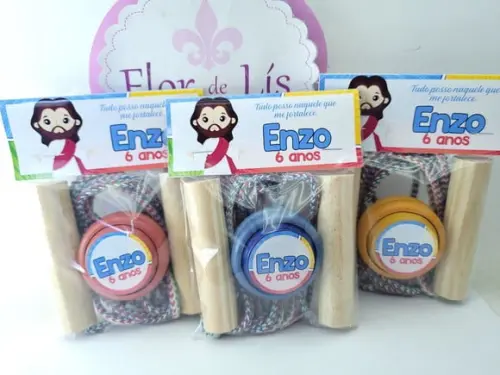 Kit Diversão Lembrancinha Cristã Jesus Corda e Ioiô