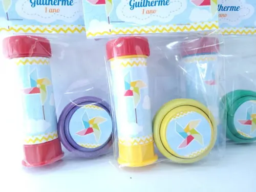 Kit Diversão Lembrancinha Catavento o Tempo Voa Ioiô e Bolha