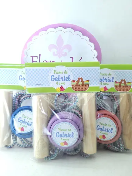 Kit Diversão Lembrancinha Piquenique Menino Corda e Ioiô