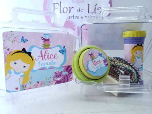 Kit Diversão na Maleta Alice no País das Maravilhas Corda