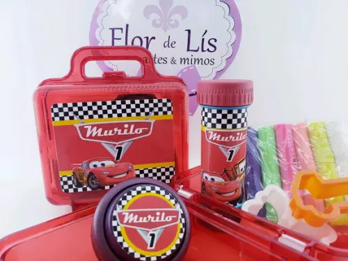 Kit Diversão na Maleta Carros