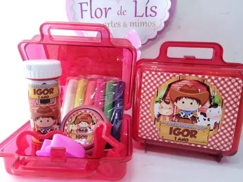 Kit Diversão na Maleta Fazendinha Aquarela com Massinha