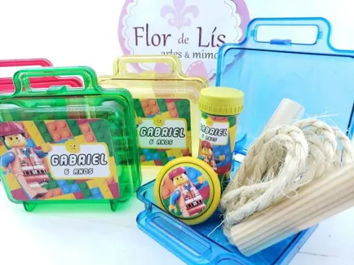 Kit Diversão na Maleta Lego Lembrancinha com Corda