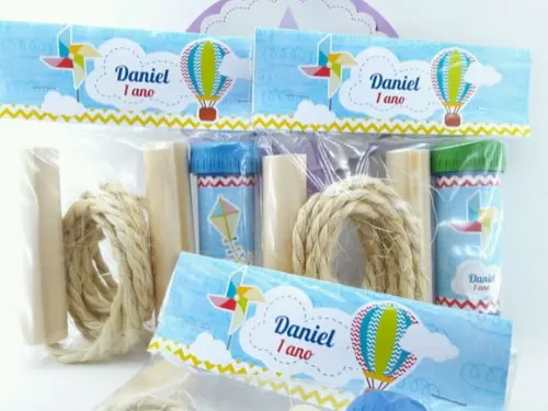 Kit Diversão Pipas e Cataventos Corda e Bolha de Sabão