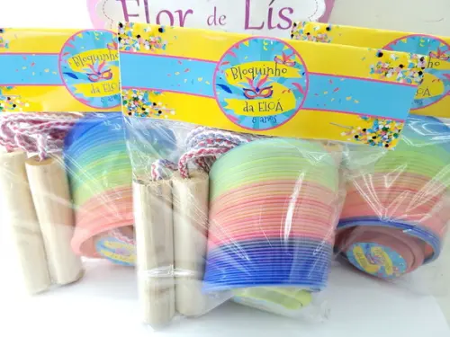 Kit Divertido Bloquinho de Carnaval com Mola Corda e Ioiô