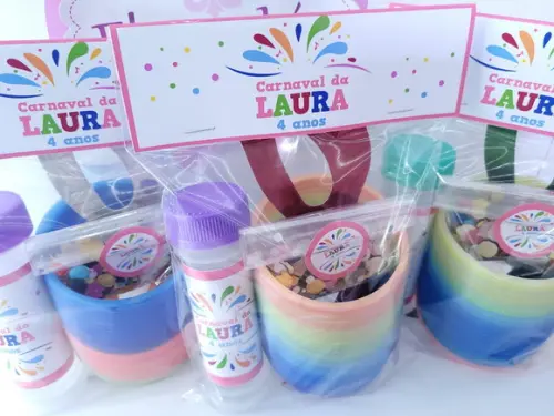Kit Divertido Bloquinho de Carnaval com Máscara e Brinquedos