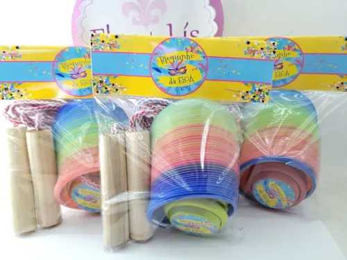 Kit Divertido Bloquinho de Carnaval com Mola Corda e Ioiô