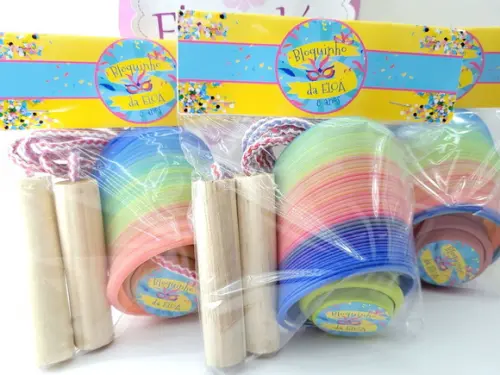 Kit Divertido Bloquinho de Carnaval com Mola Corda e Ioiô