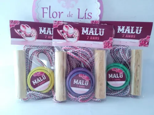 Kit Divertido Boiadeira Lembrancinha Corda e Ioiô