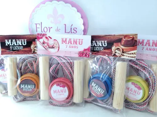 Kit Divertido Boiadeira Lembrancinha Corda e Ioiô