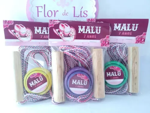 Kit Divertido Boiadeira Lembrancinha Corda e Ioiô