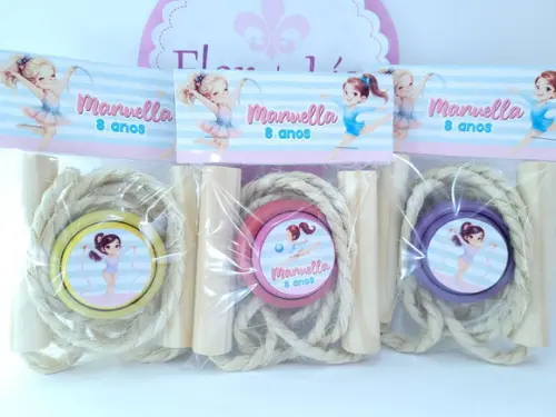 Kit Divertido Ginástica Rítmica Lembrancinha Corda e Ioiô