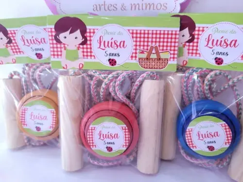 Kit Divertido Lembrancinha para Picnic Corda e Ioiô