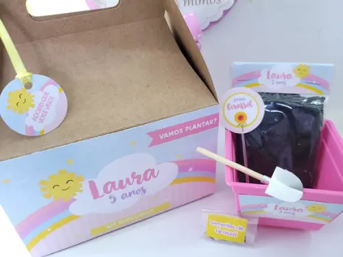 Kit Ecológico na Maleta Arco Íris e Raio de Sol Lembrancinha