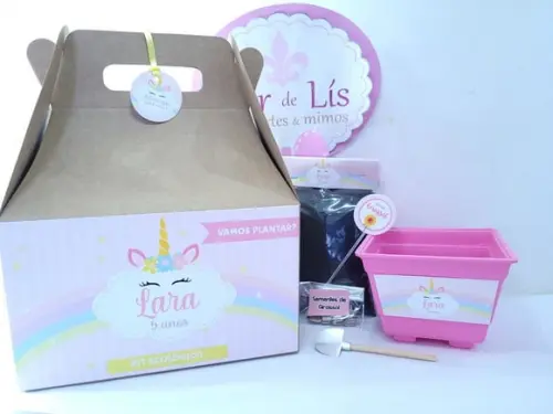 Kit Ecológico na Maleta de Papel Unicórnio Lembrancinha