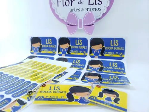 Kit Etiquetas Escolares com Chaveiro Mochila e Lancheira