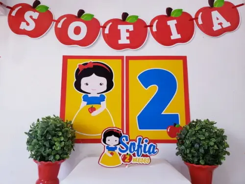 Kit Festa em Casa Branca de Neve Parede e Personalizados