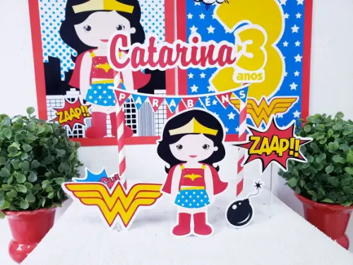 Kit Festa em Casa Mulher Maravilha Cute