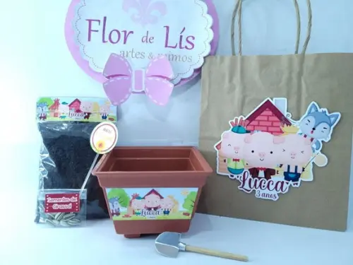 Kit Jardinagem com Sacola os 3 Porquinhos Lembrancinha