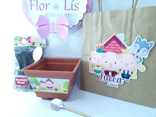 Kit Jardinagem com Sacola os 3 Porquinhos Lembrancinha