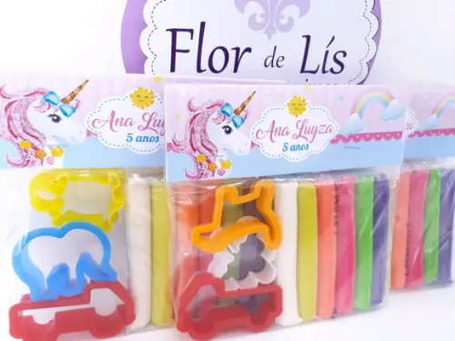 Kit Massinha Modelar e Forminhas Unicórnio