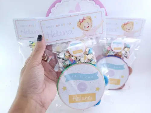 Kit Musical Pandeiro Pequeno e Confetes Carnaval