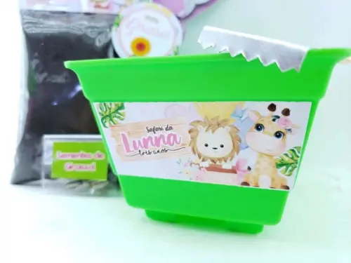 Kit para Plantar Lembrancinha Safari Aquarela Menina