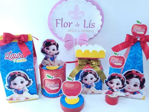 Kit Personalizado Papelaria Luxo Branca de Neve 60 Itens