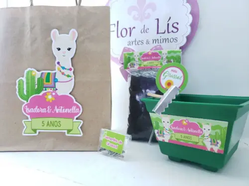 Kit Plantação com Sacola Lhama e Cacto Lembrancinha