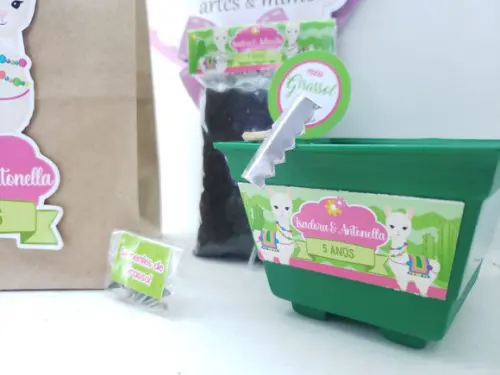 Kit Plantação com Sacola Lhama e Cacto Lembrancinha