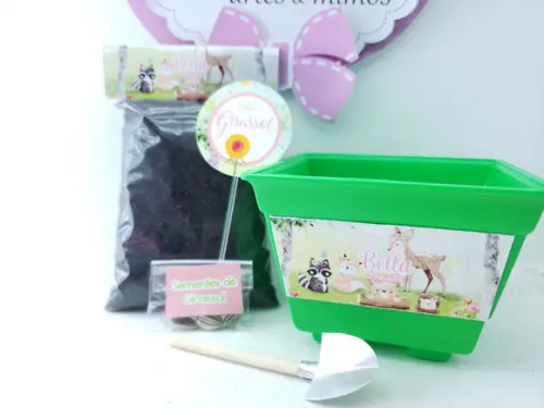 Kit Plantação Ecológico Bosque Aquarela Menina