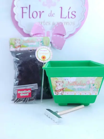 Kit Plantação Ecológico Bosque Aquarela Menino