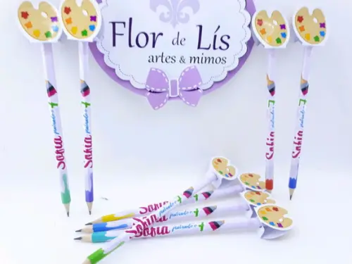 Lápis Pesonalizado com Ponteira Pintando o Sete